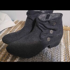 Stylish Gray Ankle Boots
